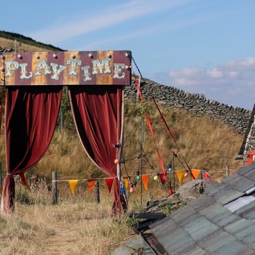 Withnail And I Set Dressing Provided By Picnic Cinema Medium